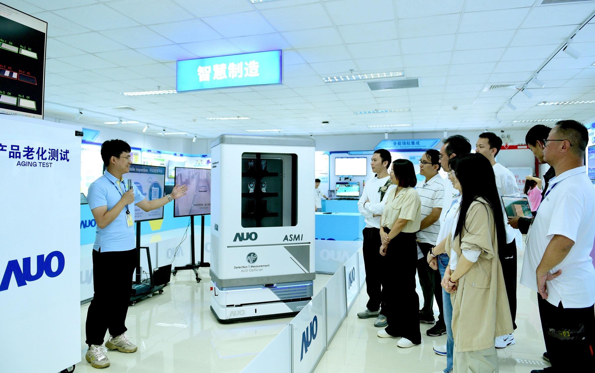 NG娱乐厦门将5G+ABC技术串联生产管理全流程，打通研发、采购、生管、制程、设备、质量等NG娱乐全生命周期制造流程，完成数字化设计、智慧供应链、智能座舱、全流程设备管理、数据驱动优化、智慧在线检测、智慧品管等自适应生产模式升级